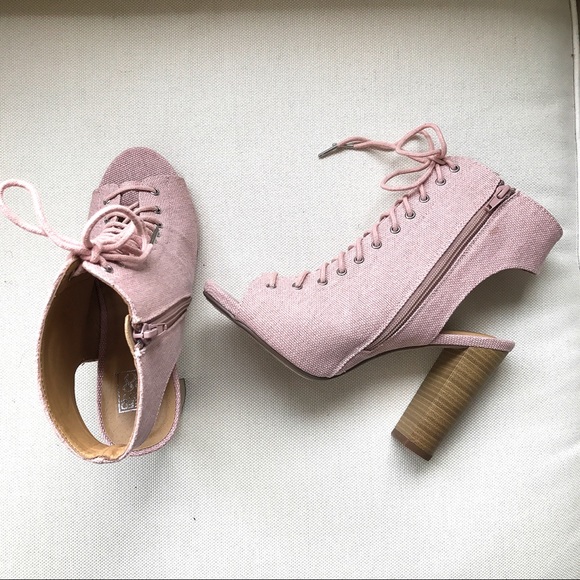 LAST ONE‼️S/6.5 Pink Chunky Gladiator Heels! - Picture 6 of 8